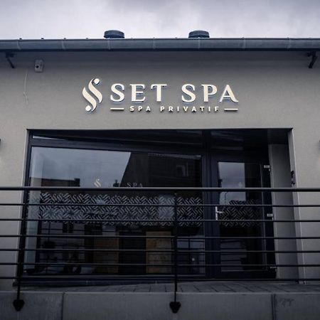 Set Spa Mouscron Exteriör bild